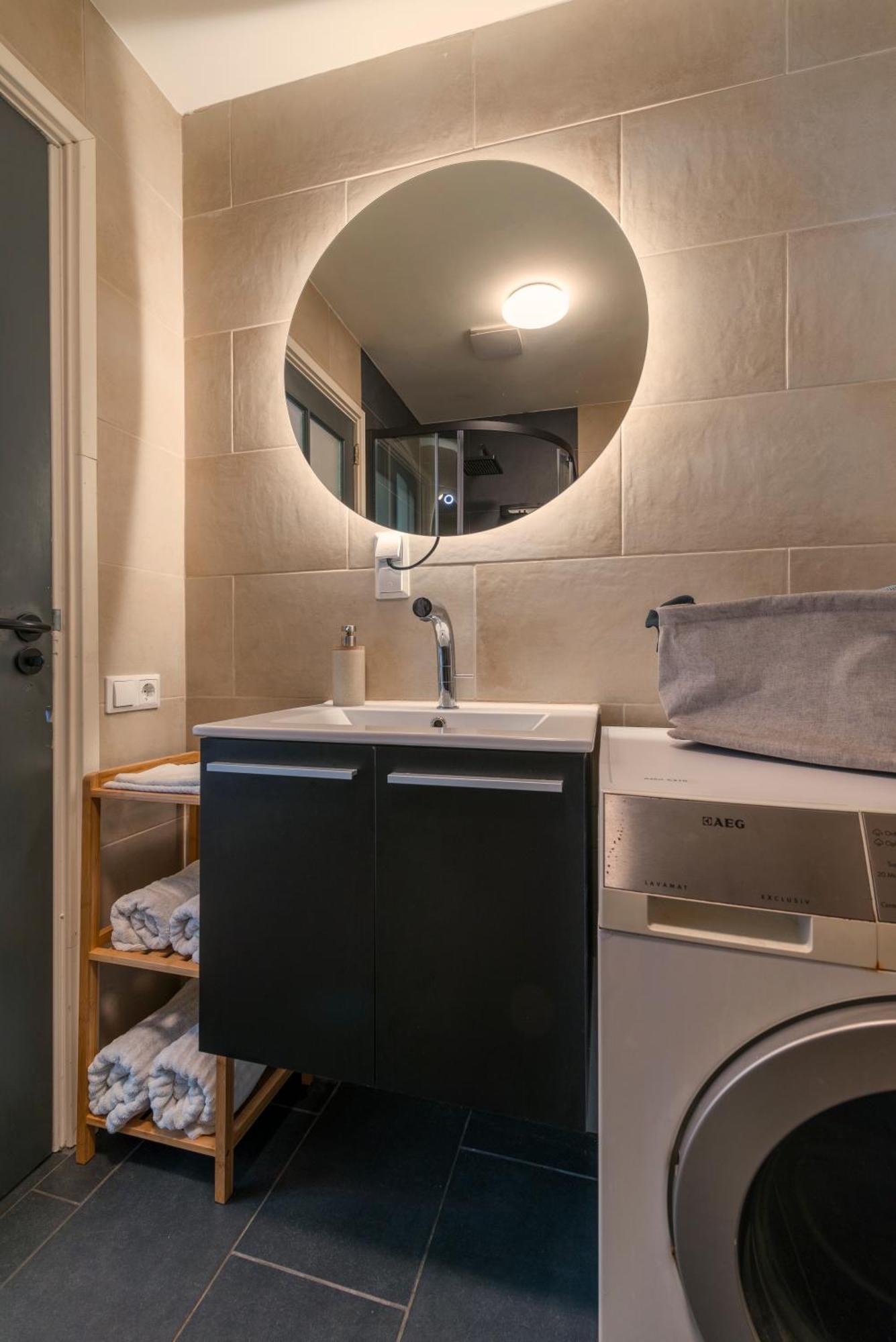 Apartment Tiny House - Leenfietsen, Eigen Keuken En Badkamer
